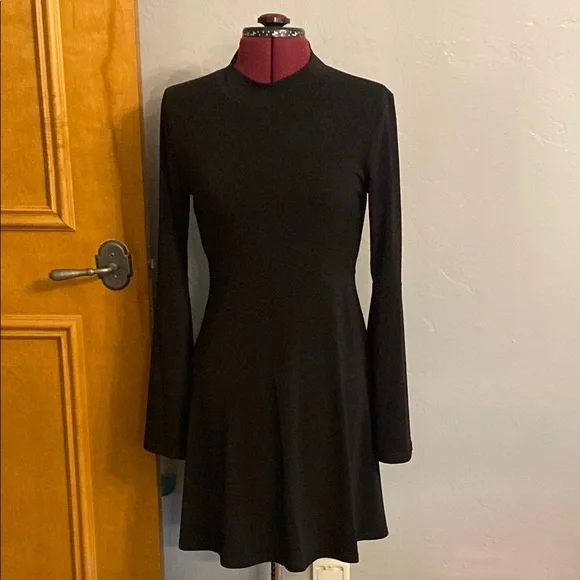 BCBGeneration | Dresses | Bcbgeneration Classic Black Long Sleeve Dress |  Poshmark